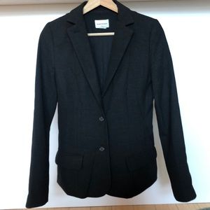 Club Monaco classic 2 button blazer with pockets